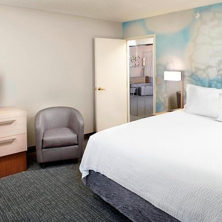 Courtyard By Marriott Lansing Otel Dış mekan fotoğraf