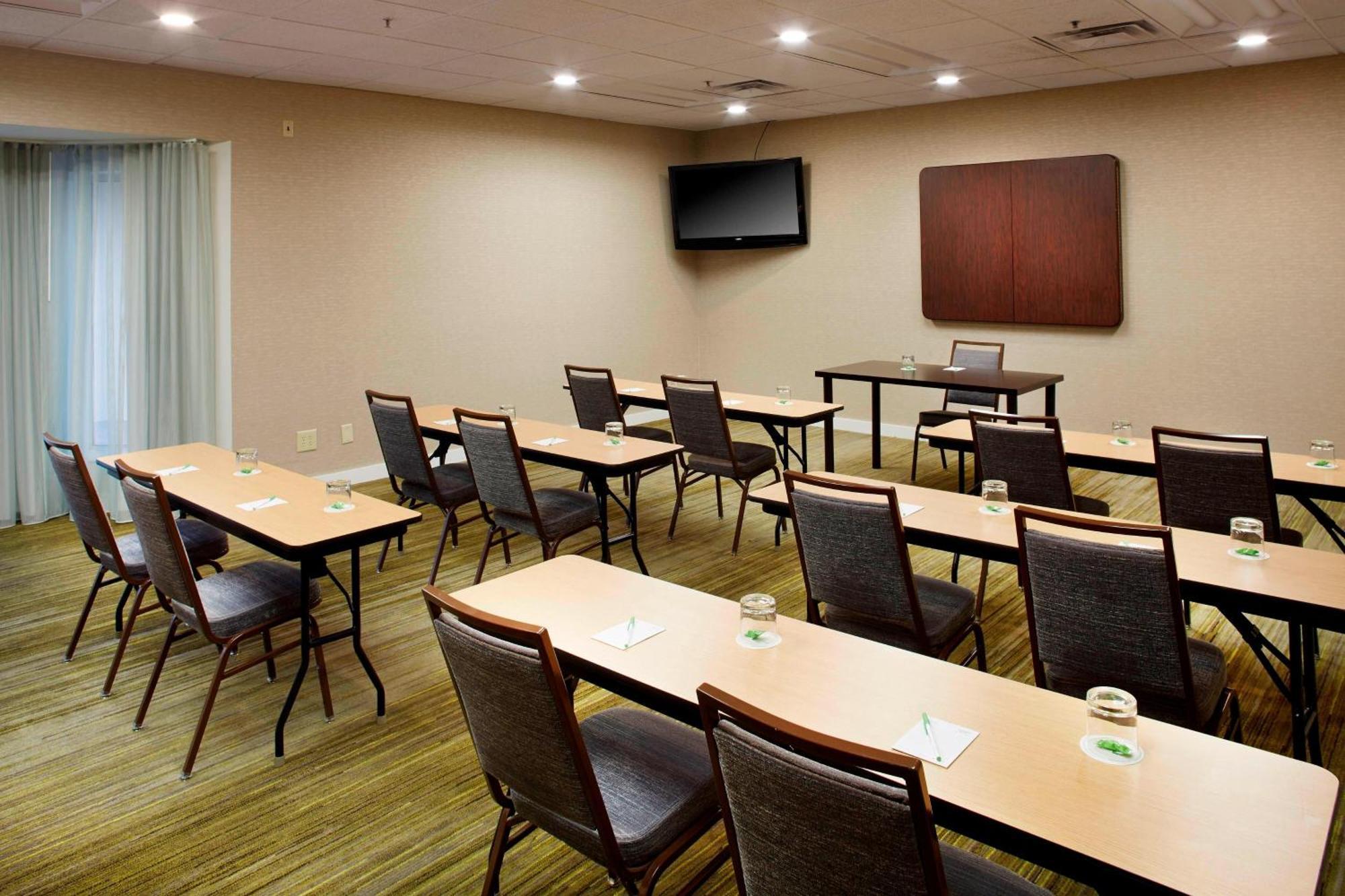 Courtyard By Marriott Lansing Otel Dış mekan fotoğraf