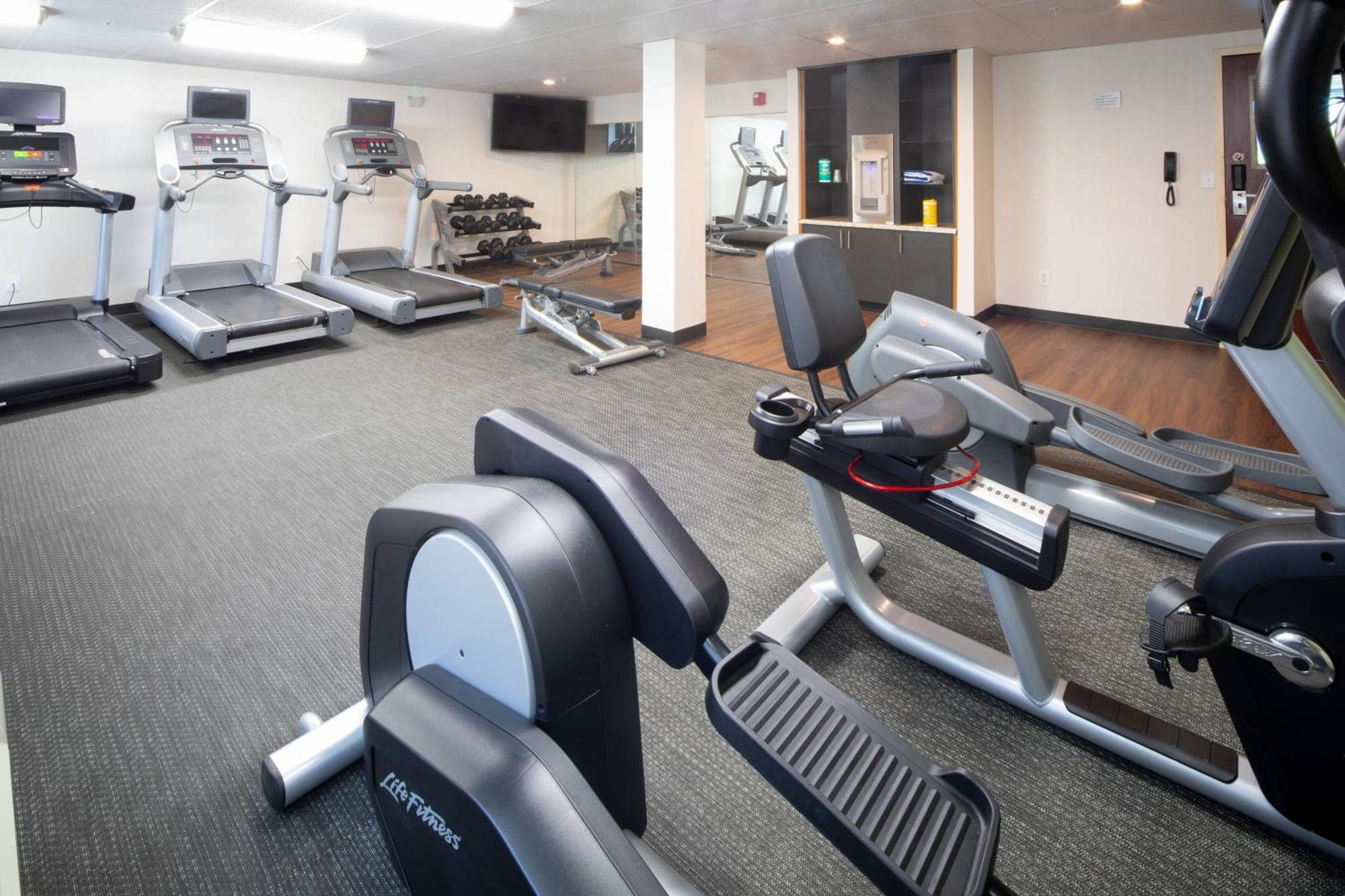 Courtyard By Marriott Lansing Otel Dış mekan fotoğraf
